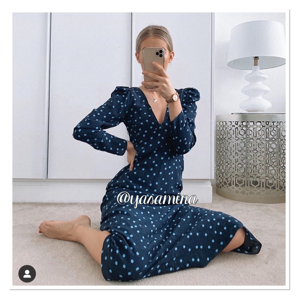 Zara puff shoulders polka dot dress bloggers fav